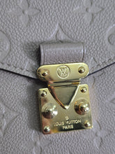 Load image into Gallery viewer, Louis Vuitton LV Pochette Metis Turtledove/Dune Emprinted Leather
