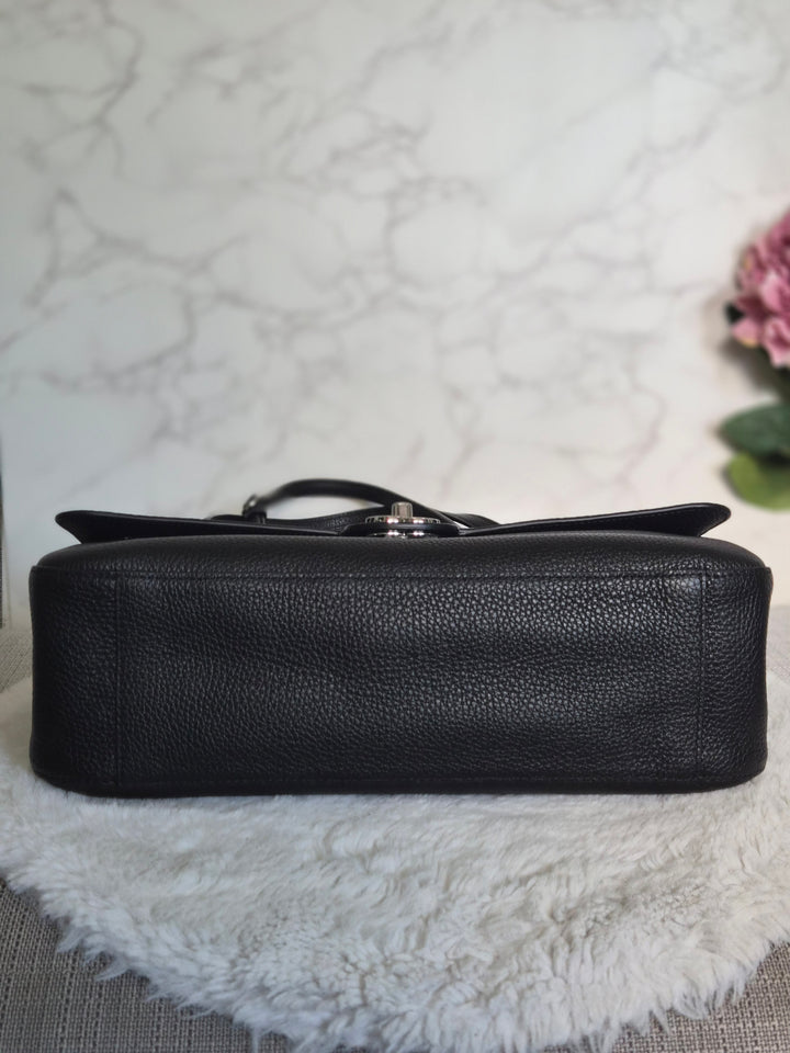 WA/Email only to purchase only- CHANEL Matthieu Blazy Maxi 32 cms Flap Bag in Black Caviar SHW 2026