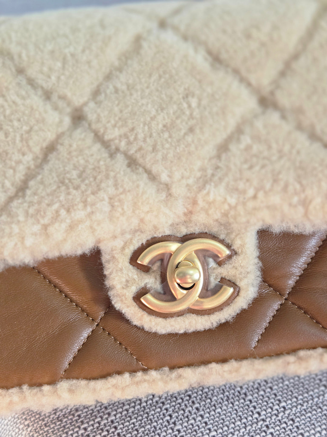 Chanel 24K 2024 Fall/Winter Collection Beige Brown Teddy Shearling MEDIUM flap Bag with Aged GHW