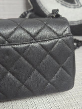 Load image into Gallery viewer, Chanel series 31 21C 2021 Cruise Collection My Everything Black Caviar So Black Hardware Seasonal Flap Bag
