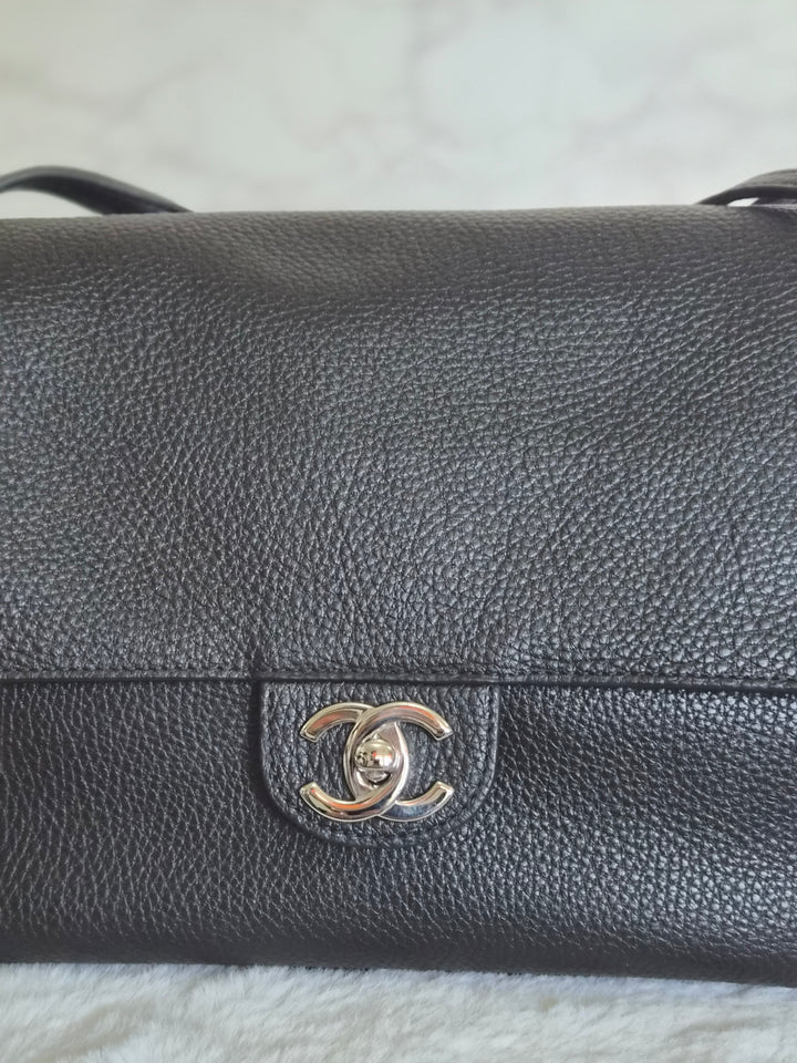 WA/Email only to purchase only- CHANEL Matthieu Blazy Maxi 32 cms Flap Bag in Black Caviar SHW 2026