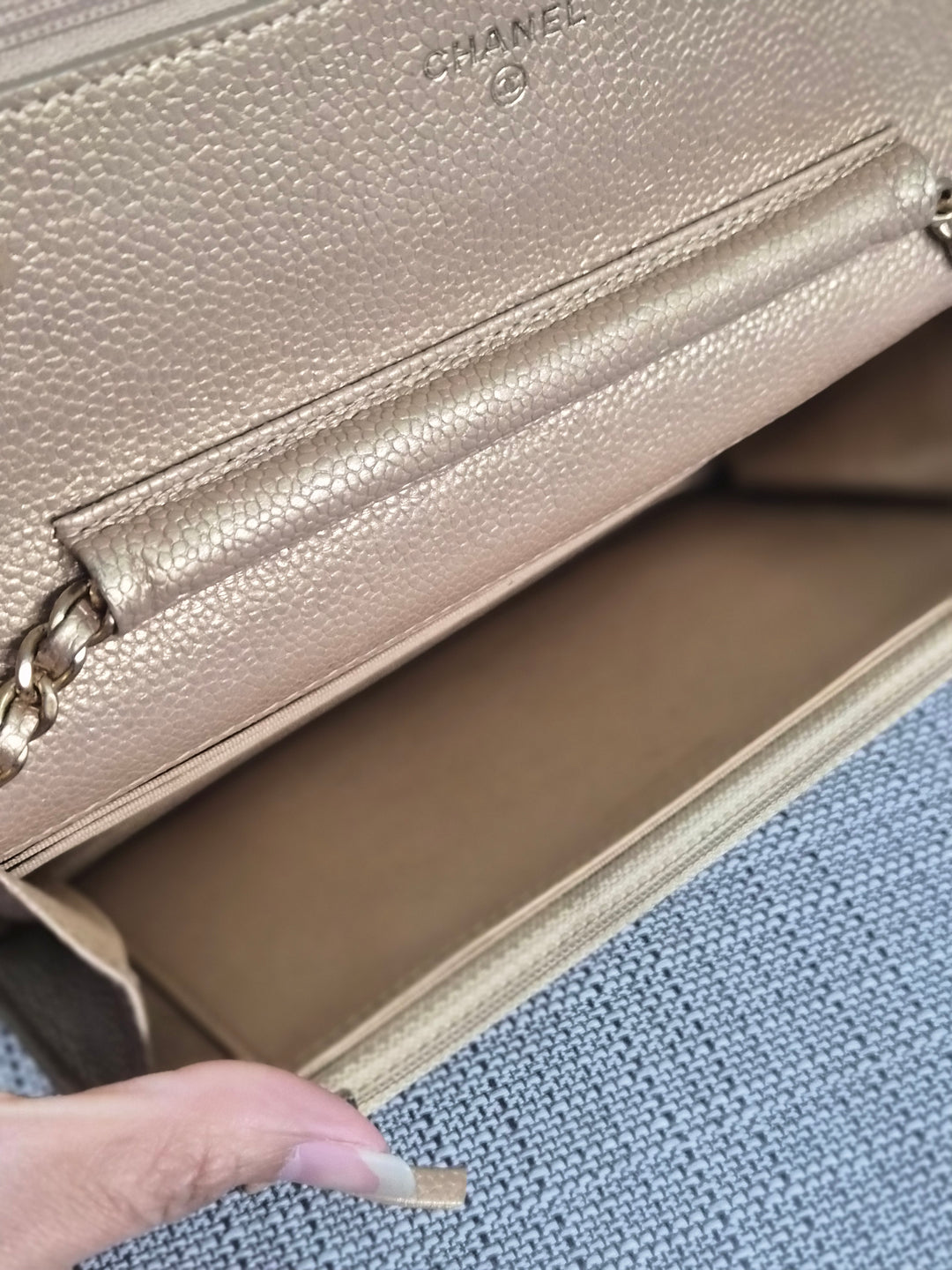 CHANEL series 20 2015 15B collection Gold Caviar Aged GHW Classic Wallet On Chain (WOC)