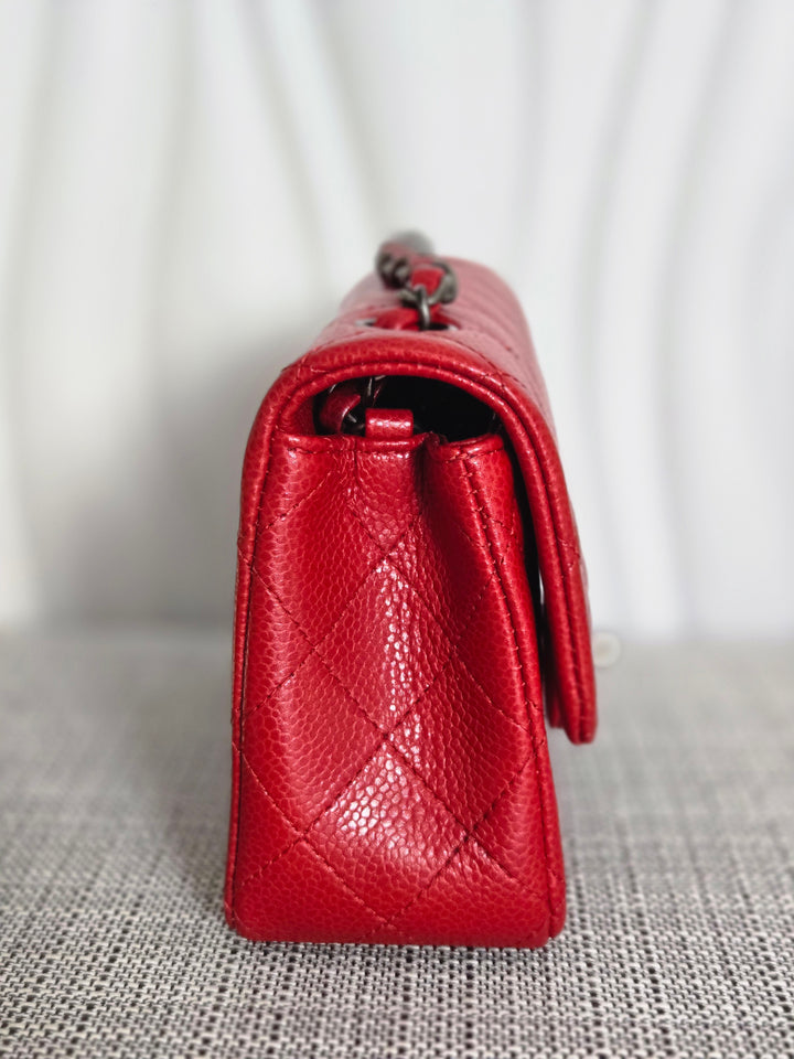 CHANEL series 21 15B collection Red lipstick caviar Ruthenium Hardware Mini Rectangular Flap Bag 2015 15B collection