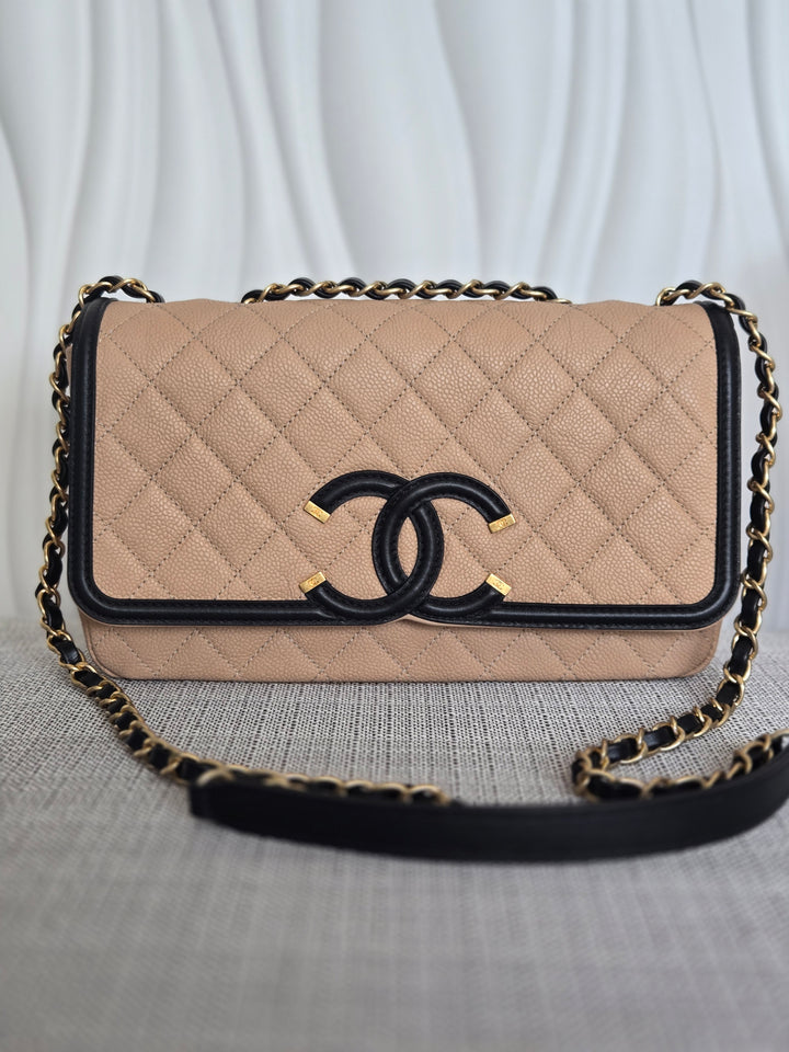CHANEL Beige & Black Filigree Aged GHW Magnetic Closure Flap Bag size Medium 10 inches