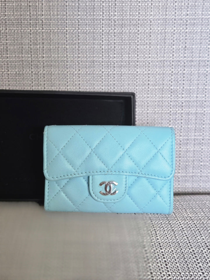 Chanel series 31 21S collection Bright Blue Lambskin SHW Flap Card Holder