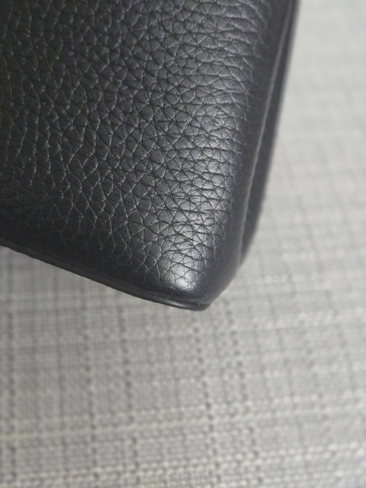 LOUIS VUITTON LV Capucines Mini Flower Crown Line in Black Taurillon Leather with detachable strap 2023