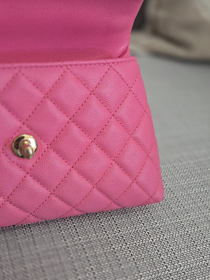 Chanel series 31 21P 2021 Pre Spring/Summer Collection Pink Caviar Coco Handle Flap Bag with Top Handle and Detachable Strap size Small