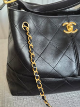 Load image into Gallery viewer, CHANEL 25A collection 2025 Black All Leather Calf skin Hobo Bag size Small
