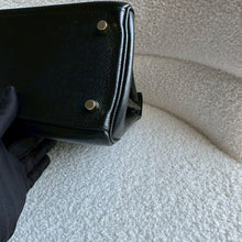 Load image into Gallery viewer, Hermes Black Noir Epsom Leather GHW Kelly 28 stamp N 2010

