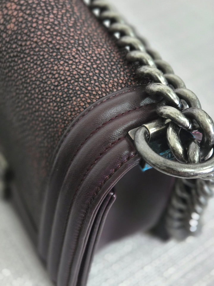 Chanel series 21 2015 Burgundy Lambskin Stingray Le Boy Flap Bag with RHW size Small