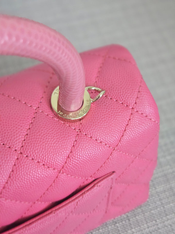 Chanel series 31 21P 2021 Pre Spring/Summer Collection Pink Caviar Coco Handle Flap Bag with Top Handle and Detachable Strap size Small