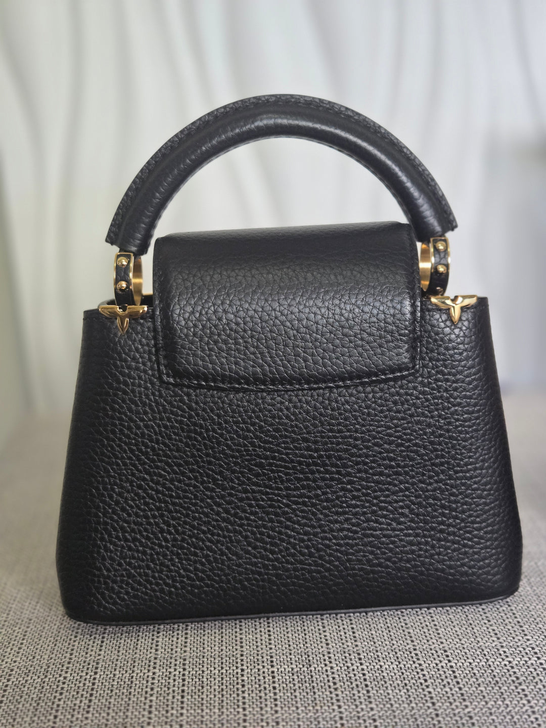 LOUIS VUITTON LV Capucines Mini Flower Crown Line in Black Taurillon Leather with detachable strap 2023