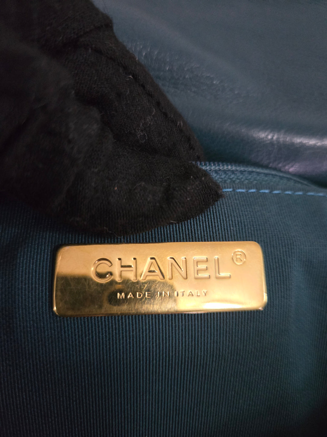 Chanel 19 size Small 26 cms series  Fall/Winter Collection Dark Green/Teal Goatskin Mixed hardware flap bag