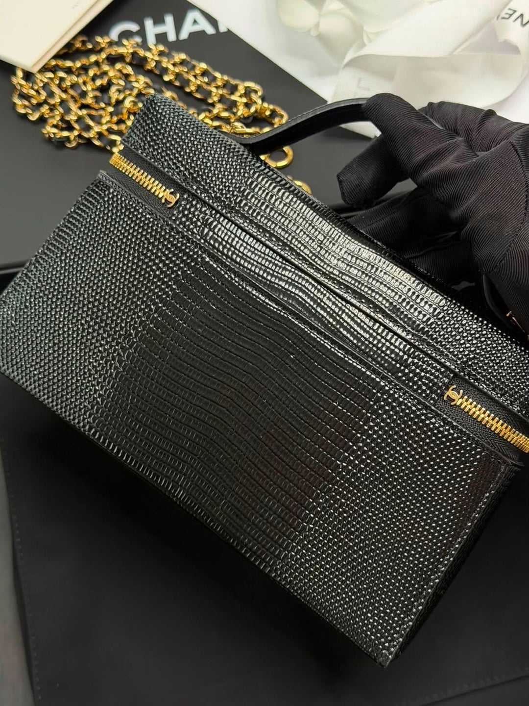 CHANEL 26A Lizard Embossed Black Calf Skin LGHW LP Long Vanity Small 19 cms 2026