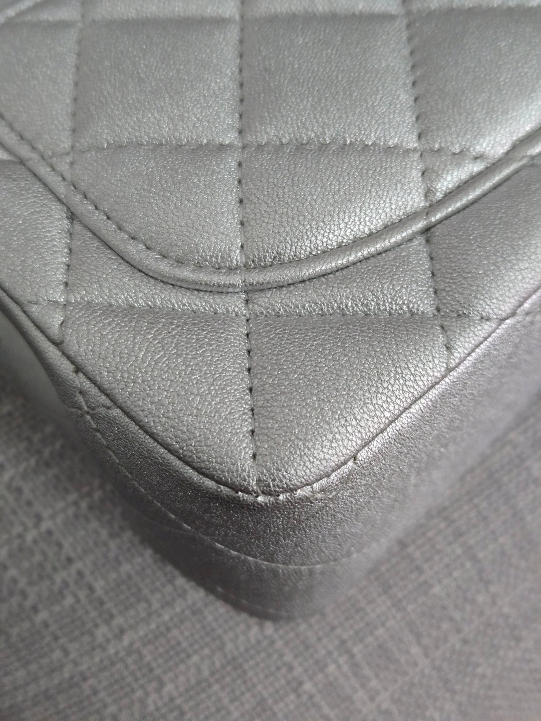 Chanel Series 31 21P 2021 Pre Spring/Summer Collection Iridescent Silver lambskin SHW Square Mini Flap Bag