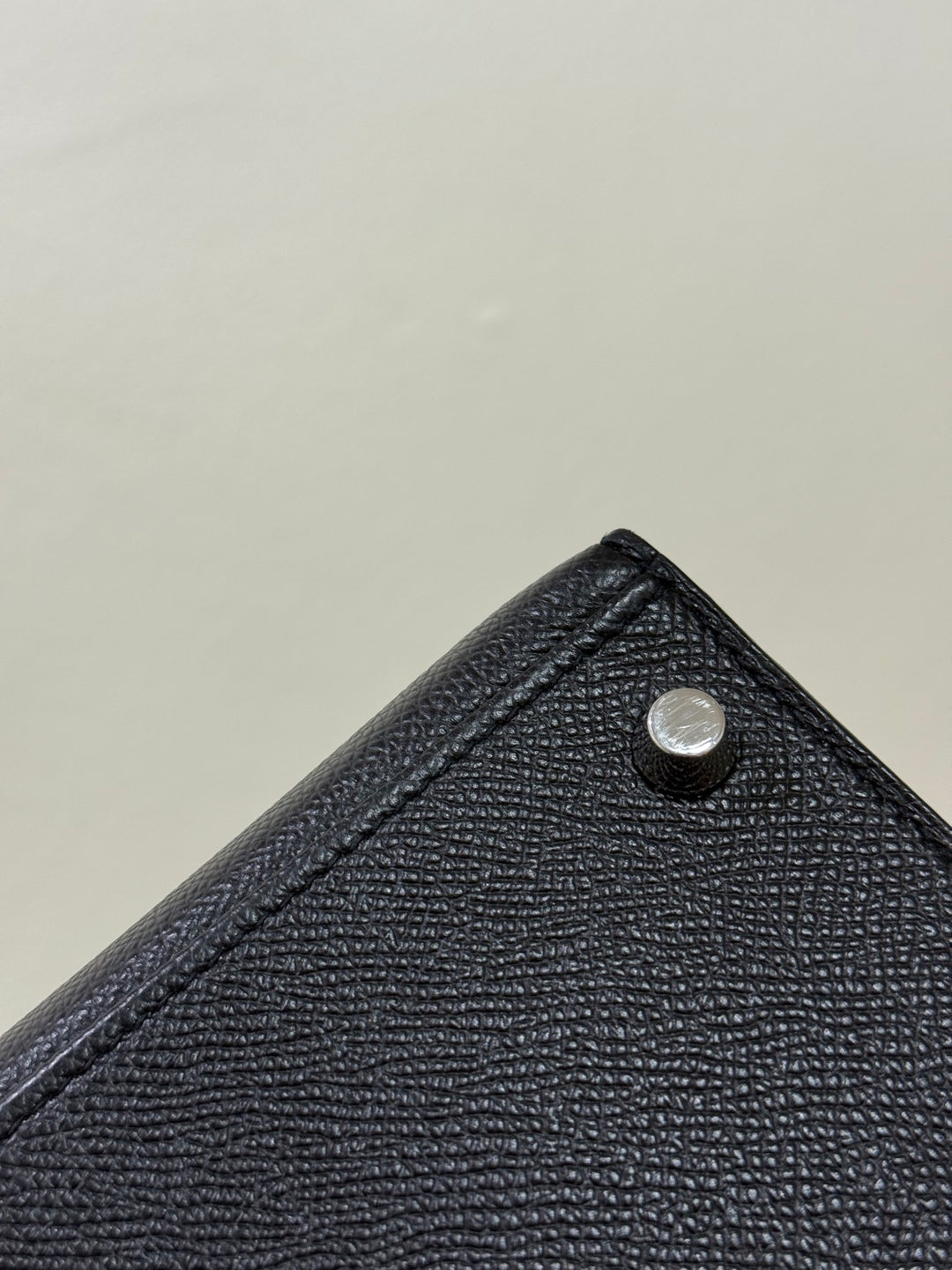 Hermes Kelly 28 in Black Noir Epsom Sellier Leather PHW Stamp R 2014