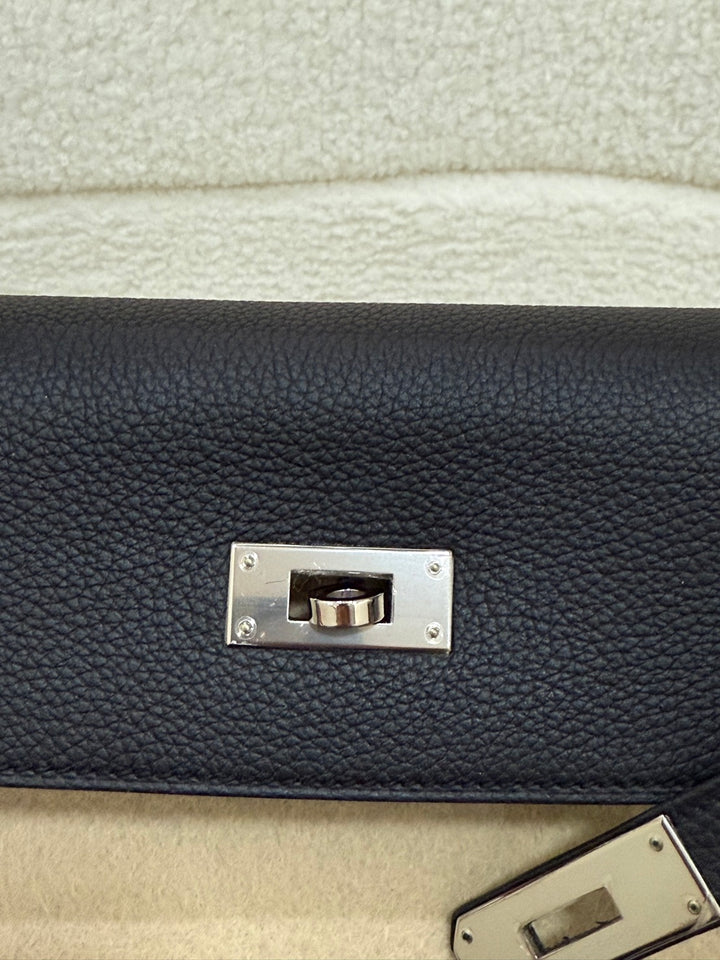 Hermes Kelly 28 Black Noir Retourne Togo Leather PHW Stamp R 2014