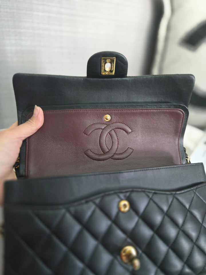 Chanel series 16 2012 Black Lambskin Medium ML Timeless Classic Double Flap Bag with GHW