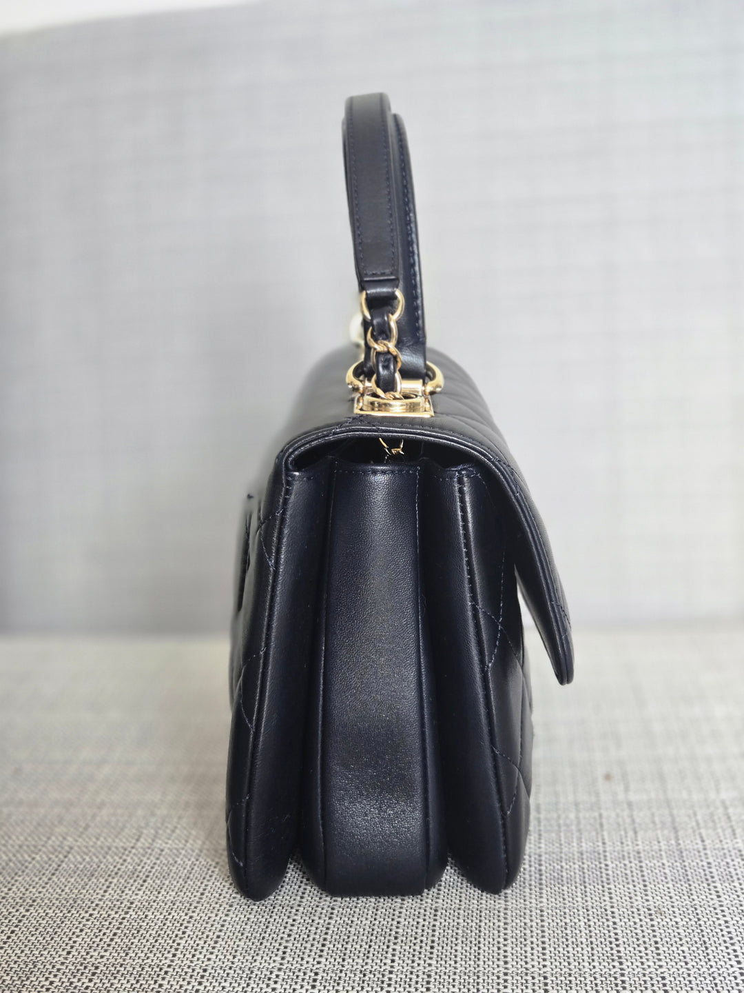 Chanel series 28 2019 Navy Lambskin Champagne GHW Trendy CC Flap Bag size Small with Detachable Strap
