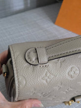 Load image into Gallery viewer, Louis Vuitton LV Pochette Metis Turtledove/Dune Emprinted Leather
