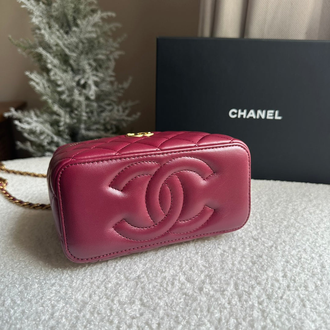 CHANEL 22K collection Burgundy Lambskin aged GHW Top Handle Vanity Case 2022