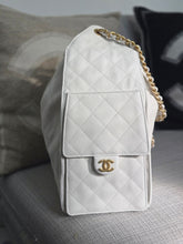 Load image into Gallery viewer, Chanel 25 White Caviar Aged GHW Hobo Bag size Medium with Detachable Pouch
