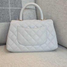 Load image into Gallery viewer, CHANEL 18P series 29 Light Grey Caviar LGHW Coco Handle Size Small with Detachable Shoulder strap
