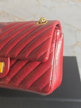 Load image into Gallery viewer, Chanel series 23 2017 Burgundy Distressed Calf Skin Aged GHW Chevron 2.55 224 Mini Reissue Double Flap Bag
