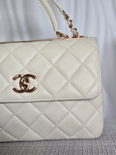 Load image into Gallery viewer, CHANEL 2022 22B Collection White Lambskin Rose Gold Hardware Trendy CC Flap Bag Size Small
