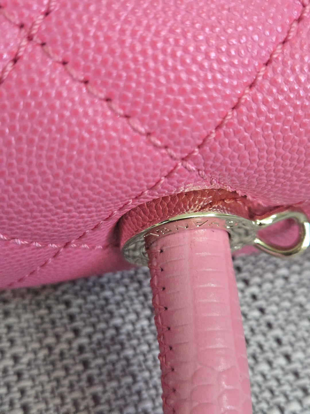 Chanel series 31 21P 2021 Pre Spring/Summer Collection Pink Caviar Coco Handle Flap Bag with Top Handle and Detachable Strap size Small