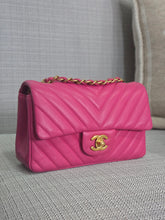 Load image into Gallery viewer, Chanel series 21 2015 Hot Pink Lambskin Chevron Mini Rectangular Flap Bag with Yellow GHW
