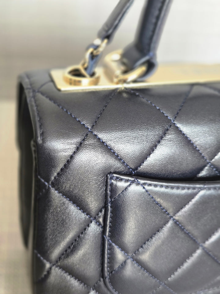Chanel series 28 2019 Navy Lambskin Champagne GHW Trendy CC Flap Bag size Small with Detachable Strap