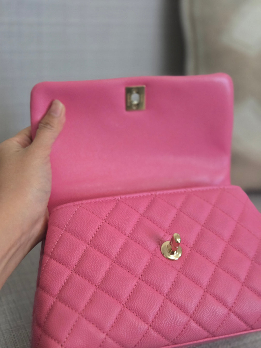 Chanel series 31 21P 2021 Pre Spring/Summer Collection Pink Caviar Coco Handle Flap Bag with Top Handle and Detachable Strap size Small