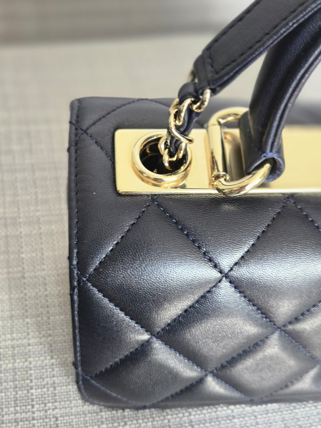 Chanel series 28 2019 Navy Lambskin Champagne GHW Trendy CC Flap Bag size Small with Detachable Strap