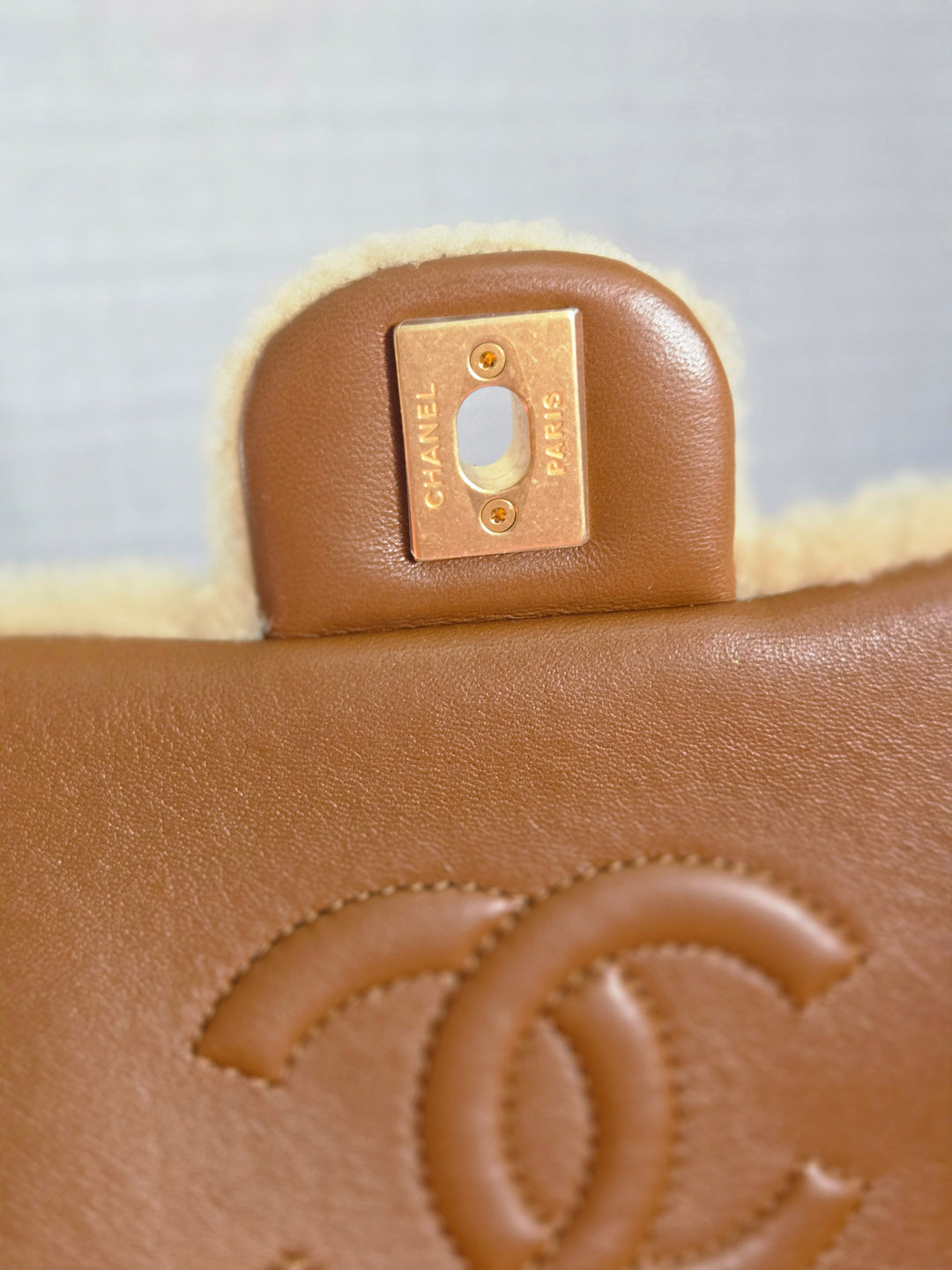 Chanel 24K 2024 Fall/Winter Collection Beige Brown Teddy Shearling MEDIUM flap Bag with Aged GHW