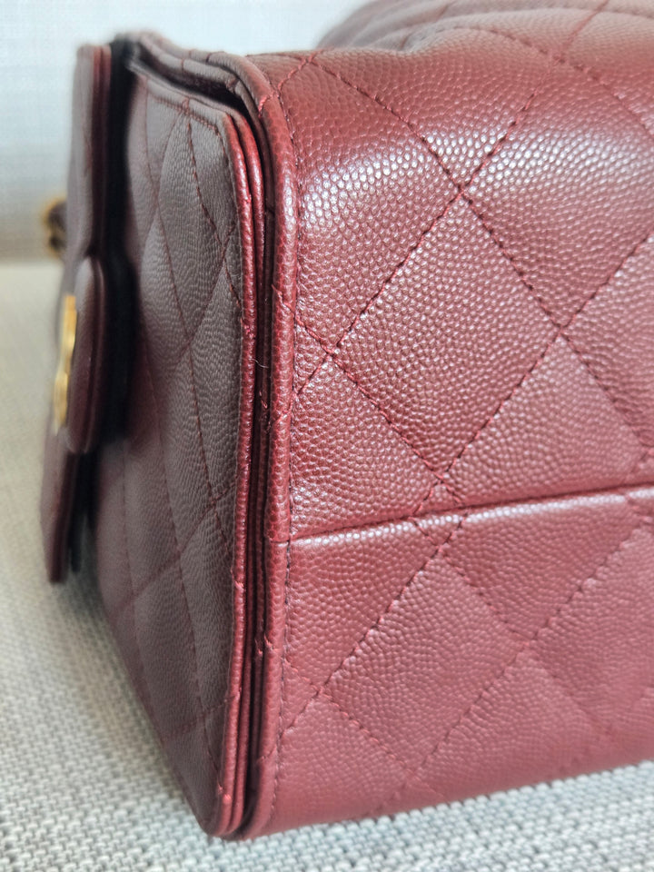 CHANEL 25 size SMALL from 25A 2025 Metiers d'art Collection BURGUNDY caviar aged GHW Hobo Bag