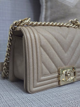 Load image into Gallery viewer, Chanel series 26 18A 2018 Fall/Winter Collection Iridescent Light Beige Chevron Caviar Le Boy Flap Bag size Small with Shiny GHW
