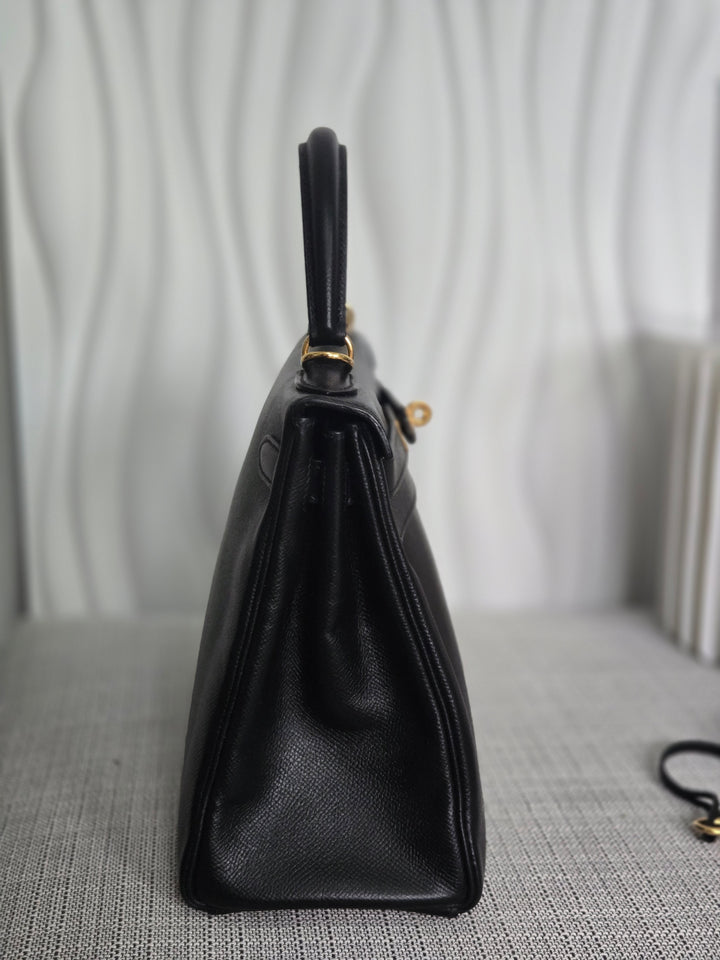 Hermes Noir/Black Epsom Leather GHW Kelly 28 stamp N 2010