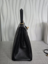 Load image into Gallery viewer, Hermes Noir/Black Epsom Leather GHW Kelly 28 stamp N 2010
