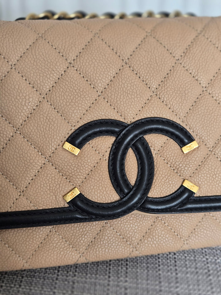 CHANEL Beige & Black Filigree Aged GHW Magnetic Closure Flap Bag size Medium 10 inches