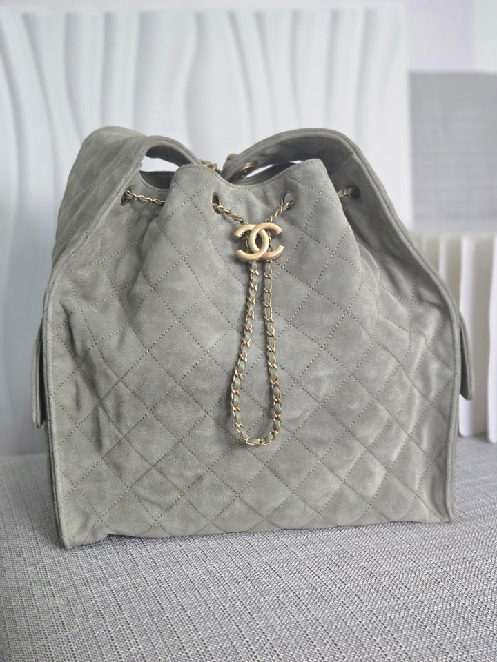 CHANEL 25C collection 2024/2025 cruise collection Khaki Suede Aged GHW 25 Hobo Bag size Medium