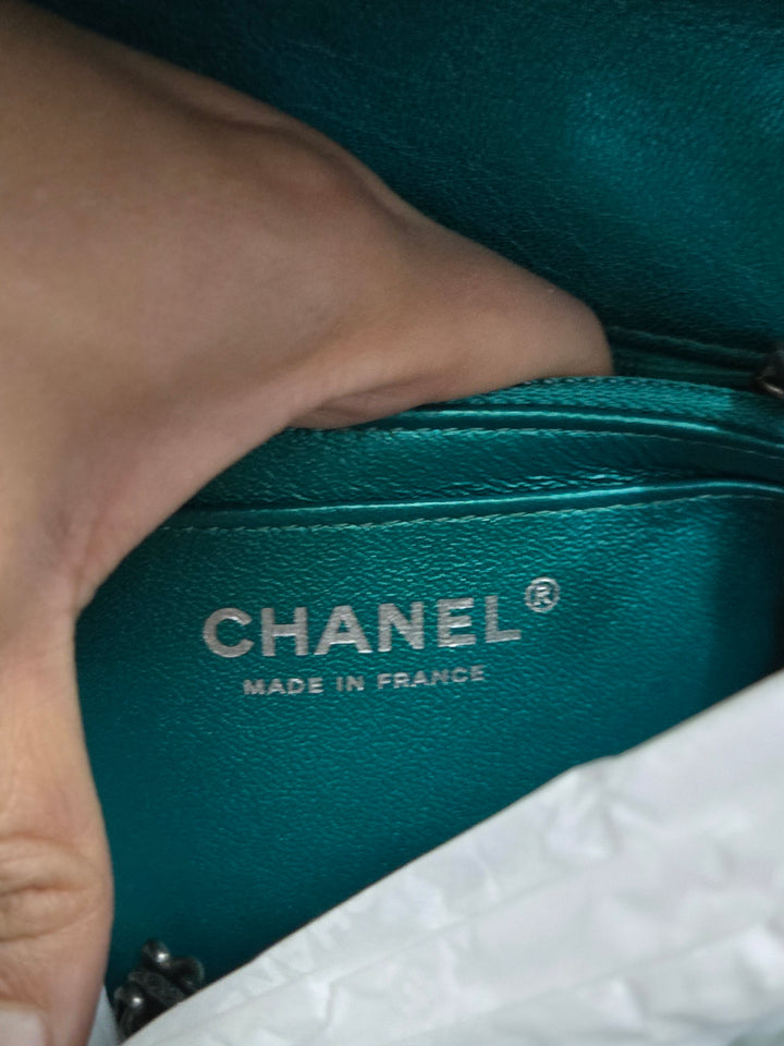 Chanel Series 28 Emerald Green Turquoise Calf skin 2.55 Reissue Mini Flap Bag with Ruthenium Hardwars