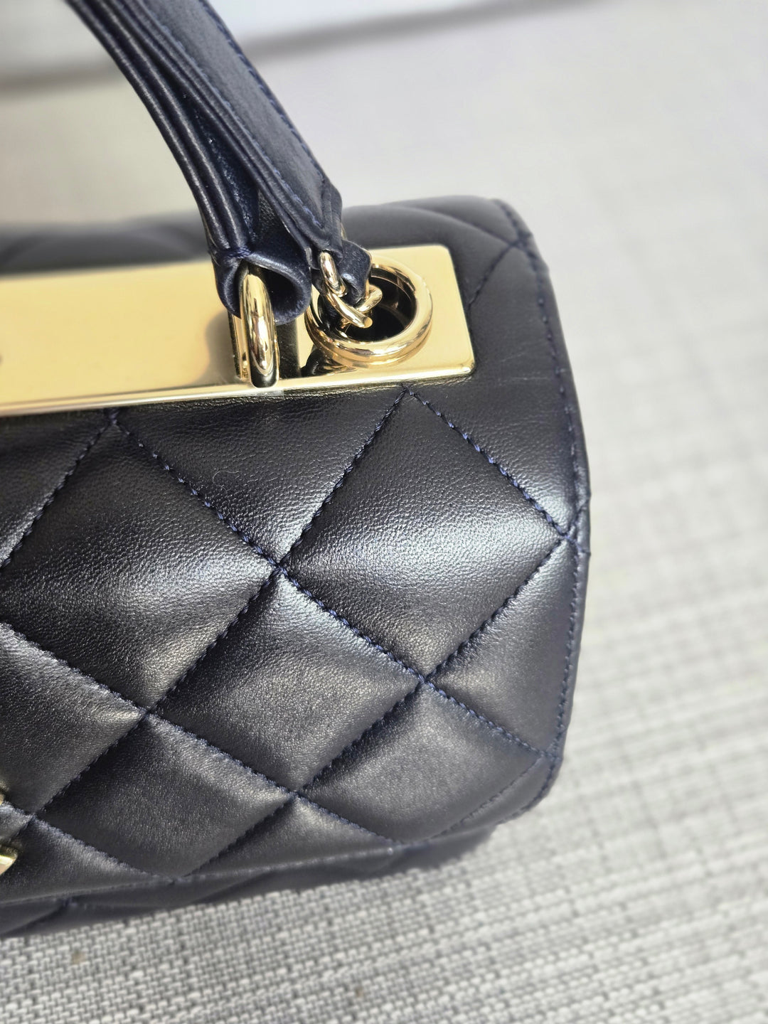 Chanel series 28 2019 Navy Lambskin Champagne GHW Trendy CC Flap Bag size Small with Detachable Strap