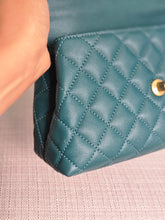 Load image into Gallery viewer, CHANEL series 27 2018 Teal caviar aged GHW SMALL coco handle flap bag with detachable strap
