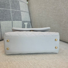 Load image into Gallery viewer, CHANEL 18P series 29 Light Grey Caviar LGHW Coco Handle Size Small with Detachable Shoulder strap
