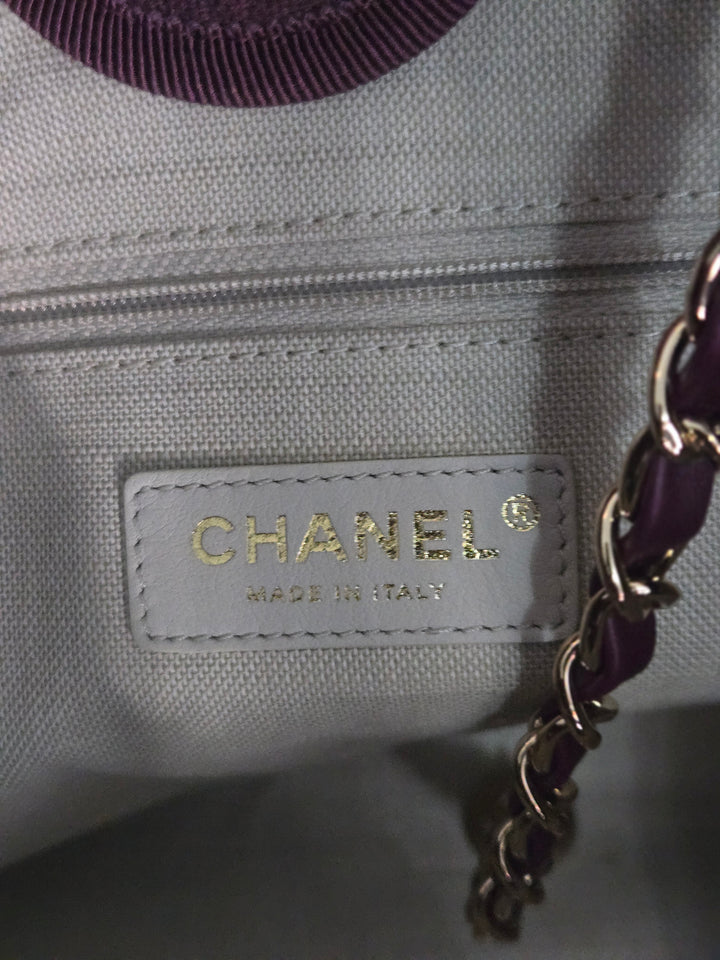 Chanel 24B 2024 Fall/Winter Collection Burgundy Tweed Deauville Tote with Leather top handle size small and Detachable pouch
