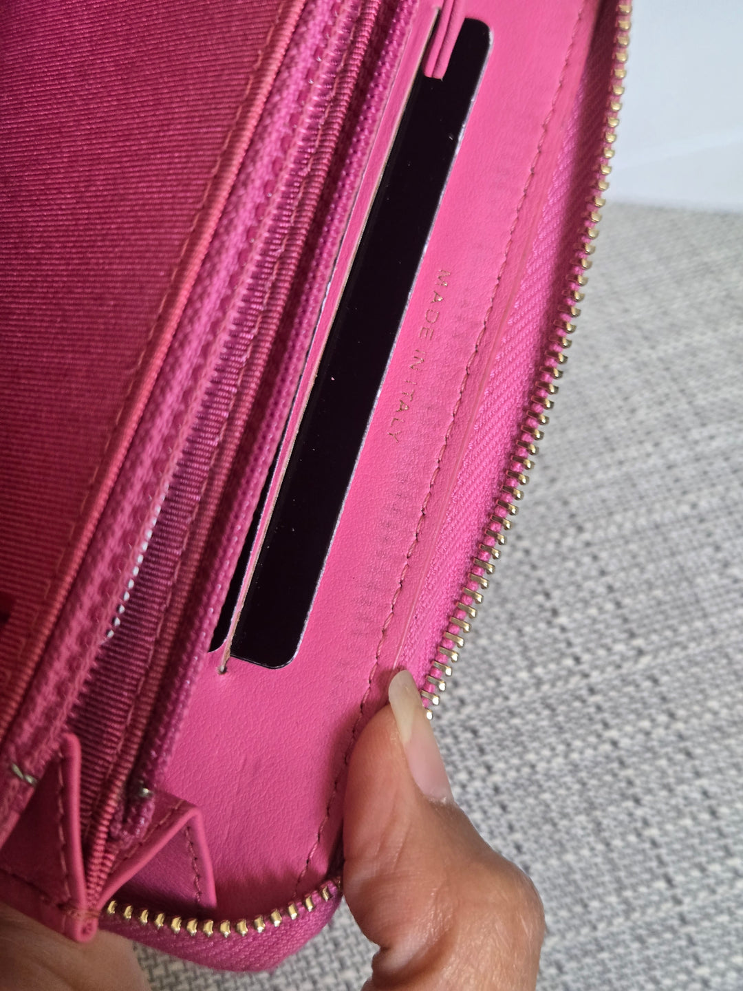 Chanel series 27 2019 19C collection Barbie Bright Pink Caviar LGHW Medium Zippy Wallet 6 inches