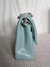 Load image into Gallery viewer, CHANEL 20C series 29 Tiffany Green Caviar LGHW Medium ML Timeless Classic Double Flap Bag
