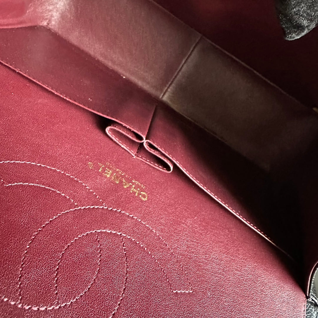 CHANEL series 159 2011/2012 Black Caviar GHW Jumbo Classic Timeless Double Flap Bag