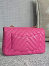 Load image into Gallery viewer, Chanel series 21 2015 Hot Pink Lambskin Chevron Mini Rectangular Flap Bag with Yellow GHW
